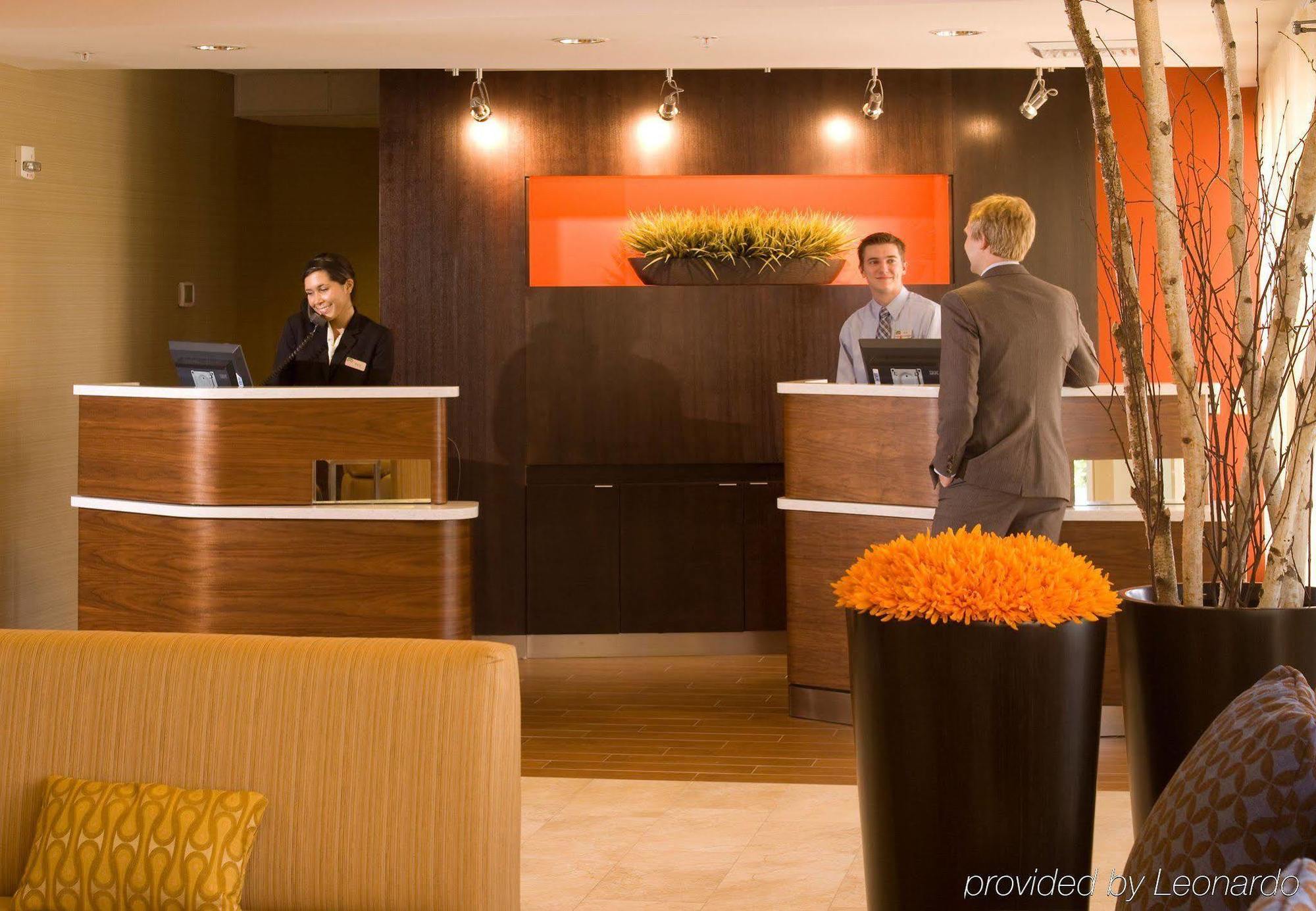 Hotel Courtyard By Marriott Lansing Interior foto