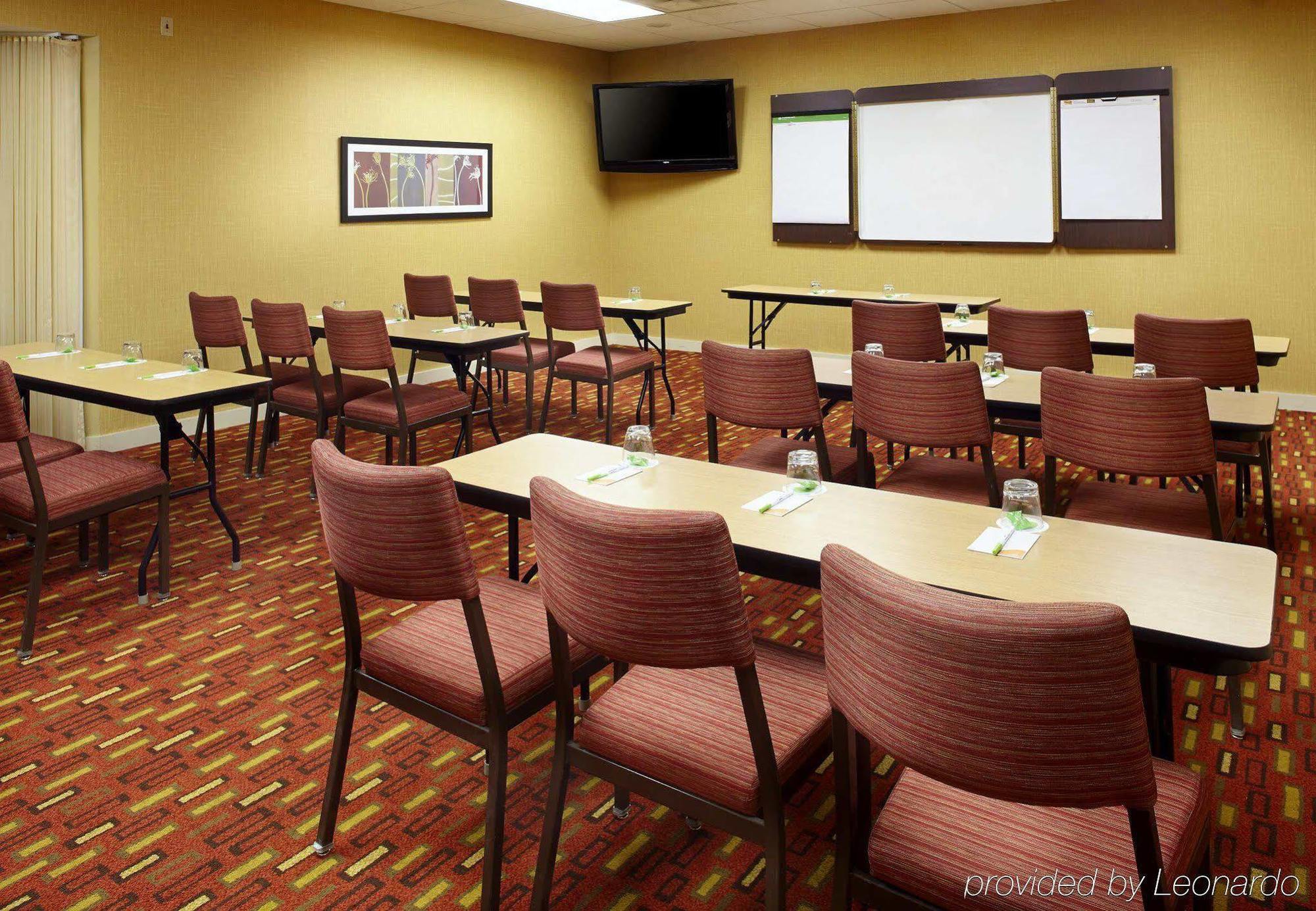 Hotel Courtyard By Marriott Lansing Exterior foto